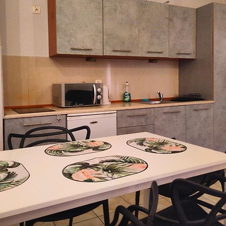 Apartament Izaaka Красков Екстериор снимка